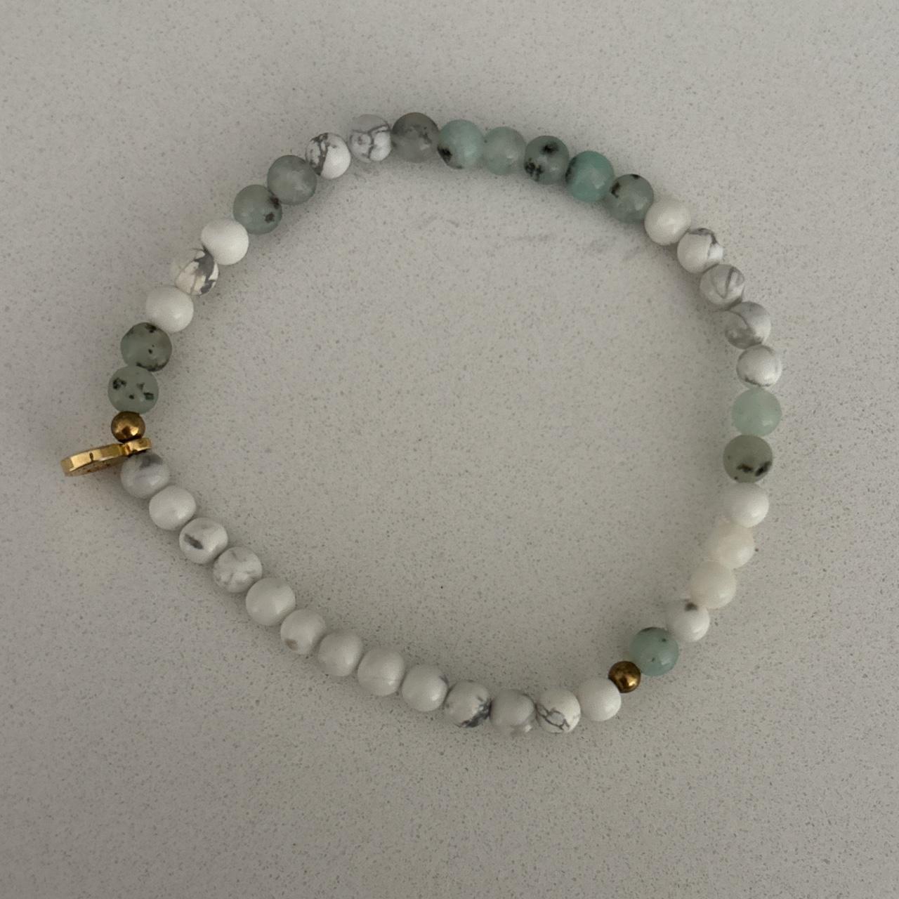 item listed by anastasiavibes