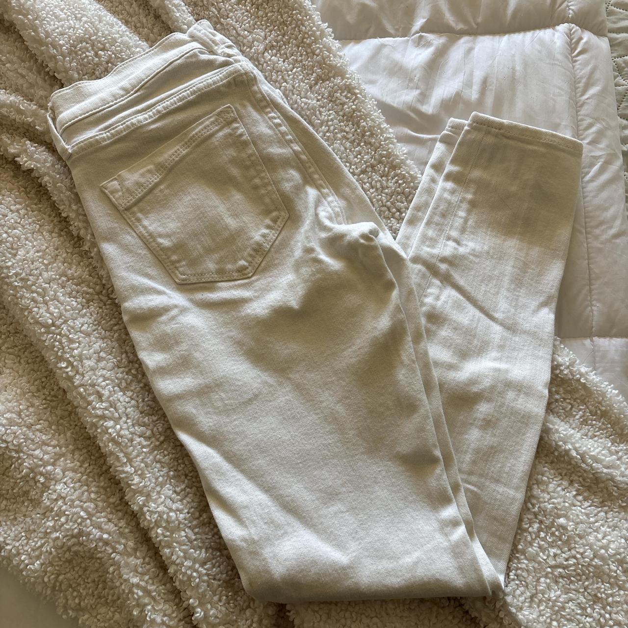 item listed by anastasiavibes
