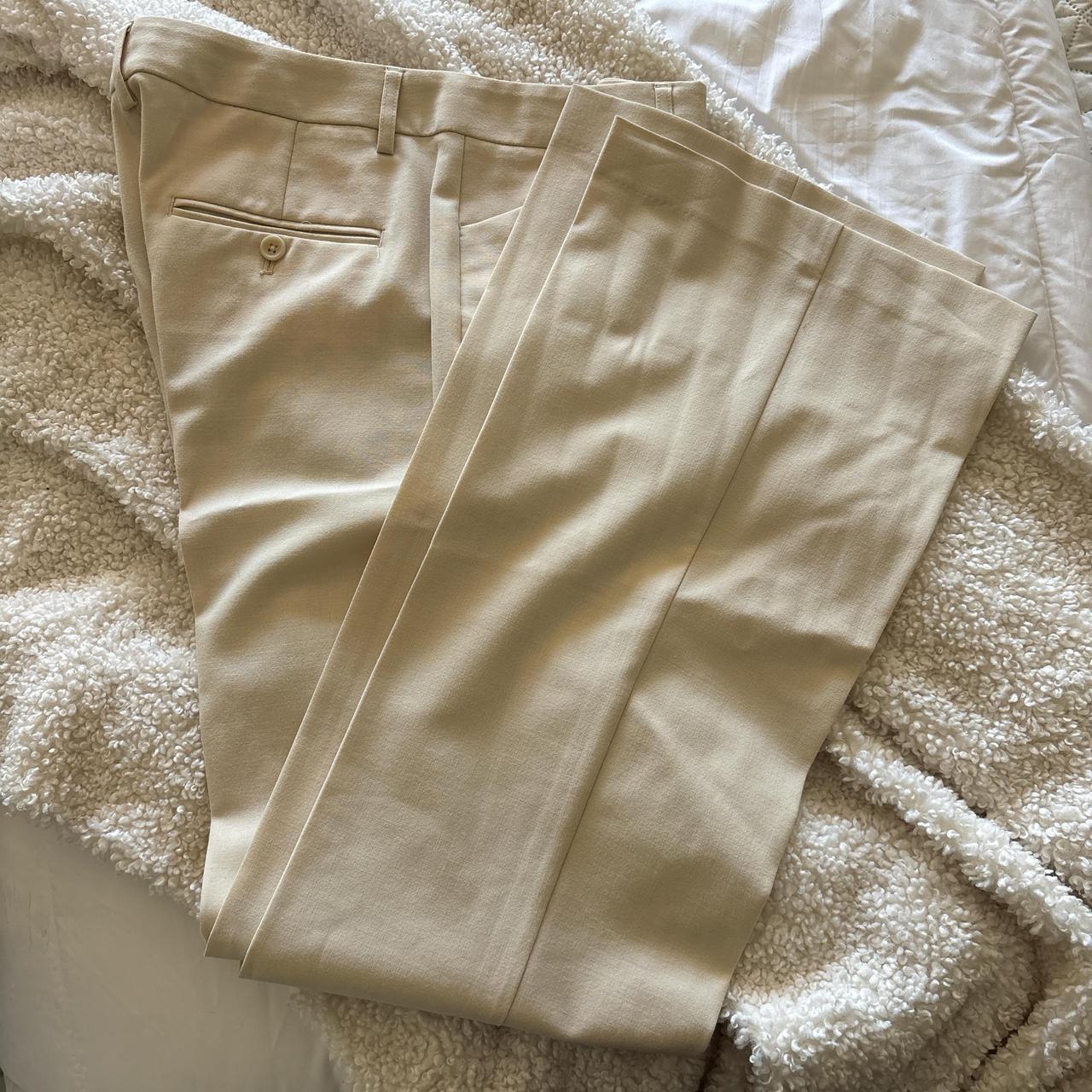 item listed by anastasiavibes