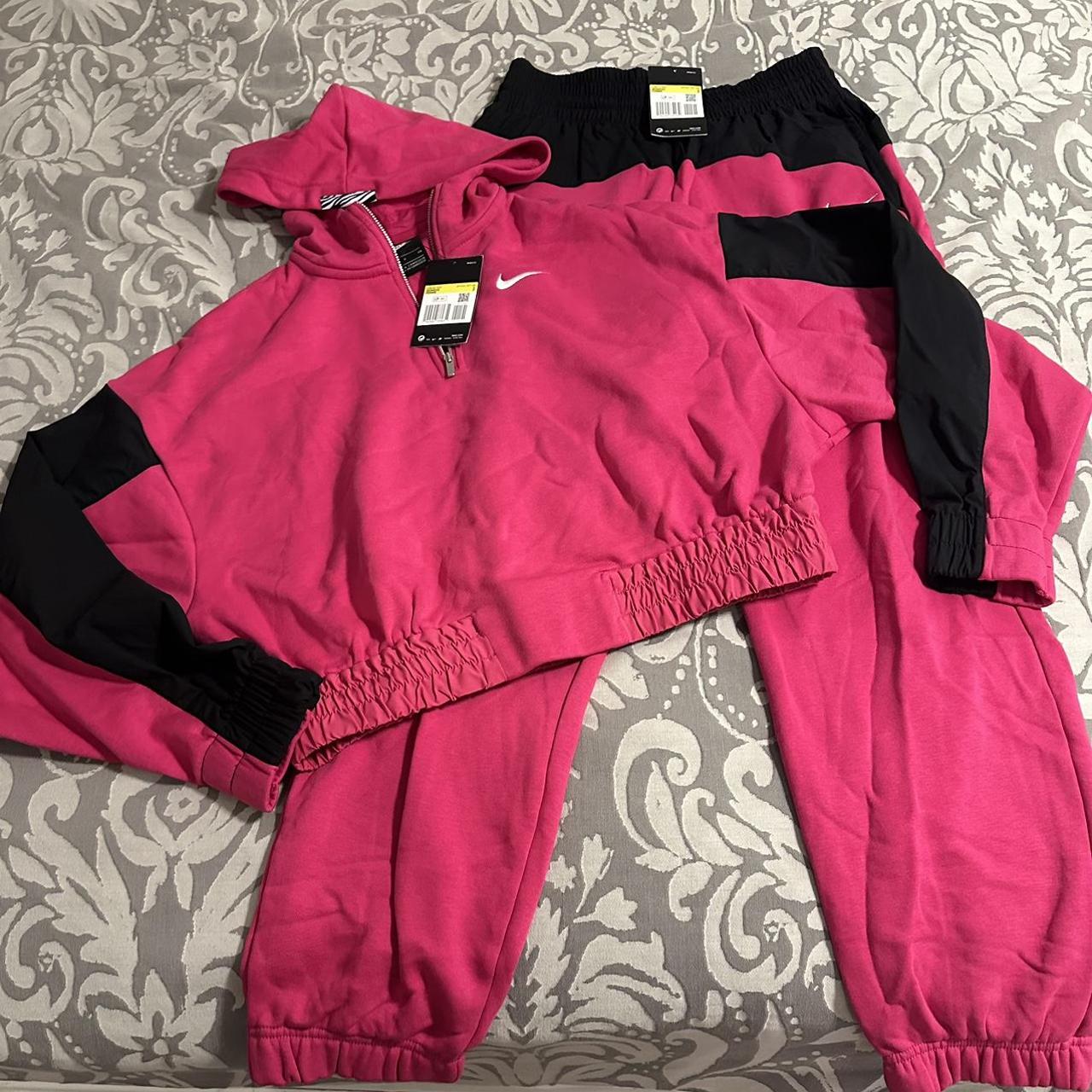 Black and pink nike jogging suit best sale