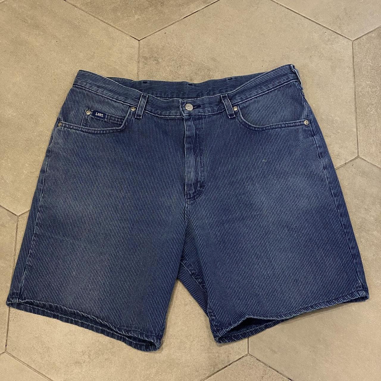 Sale Vintage Lee Men’s Denim shorts size 38