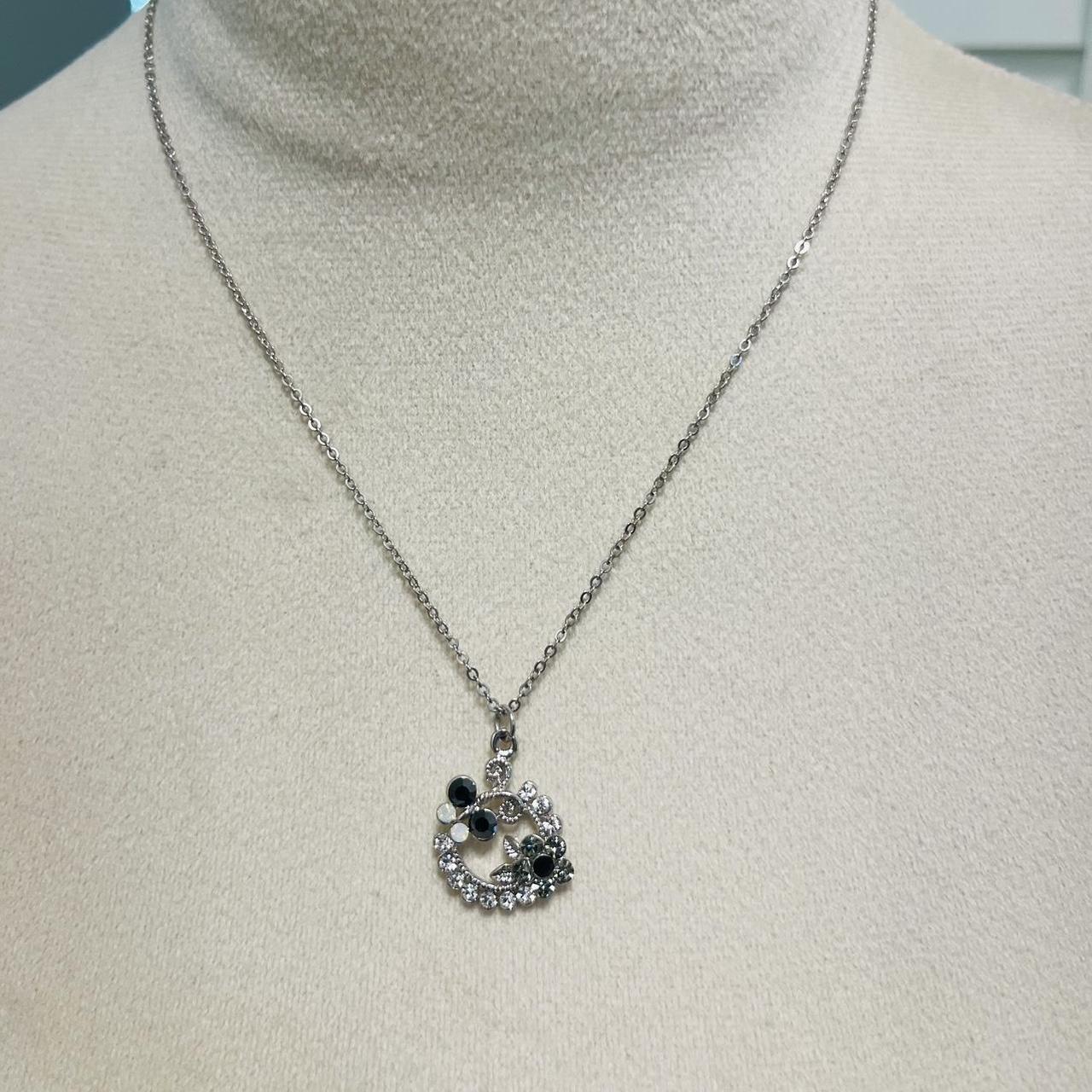 item listed by picacloset