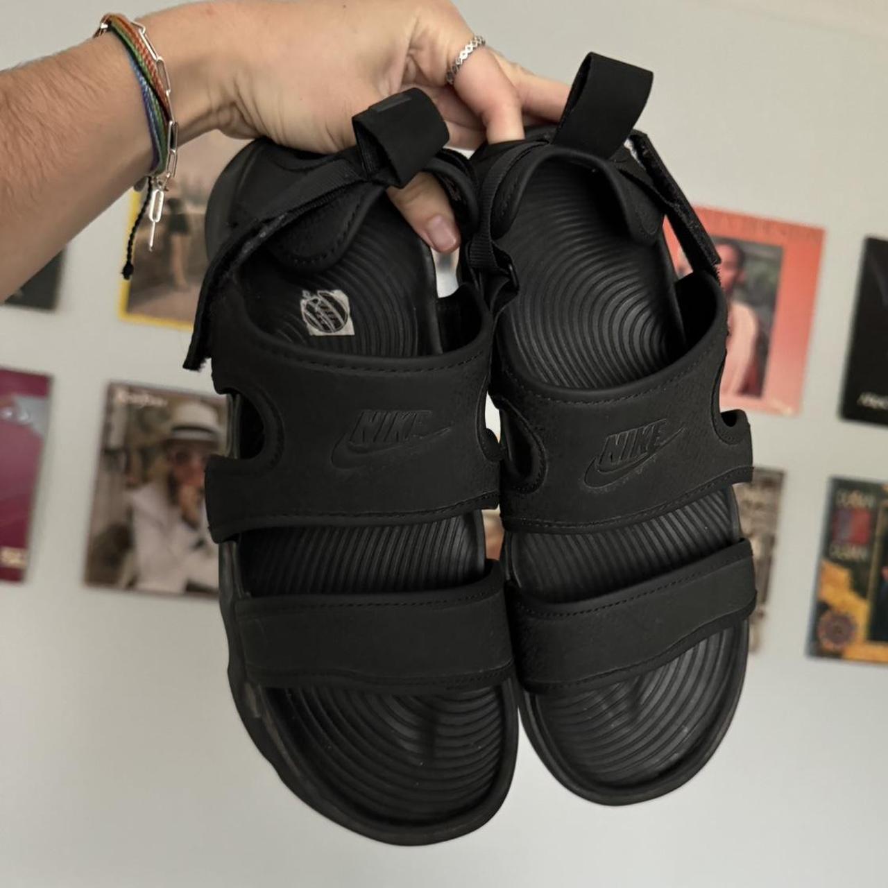 Nike sandals size 7 best sale