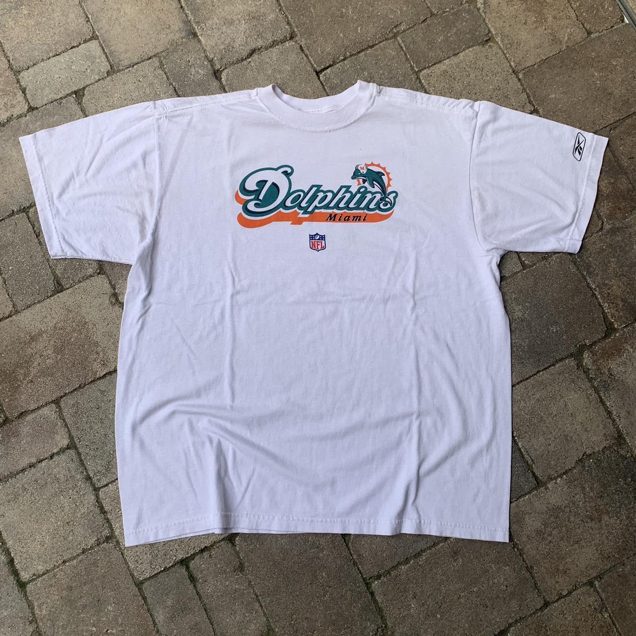 - Y2K REEBOK MIAMI DOLPHINS GRAPHIC TEE 🧩Size:... - Depop