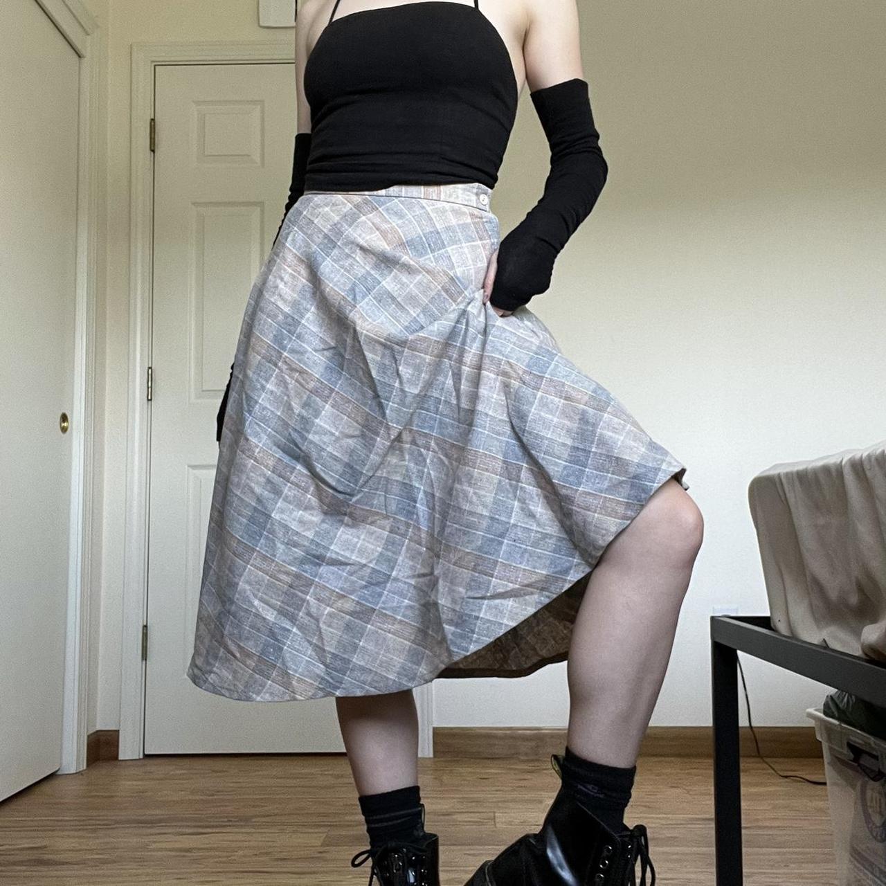 Plaid hotsell skirt depop