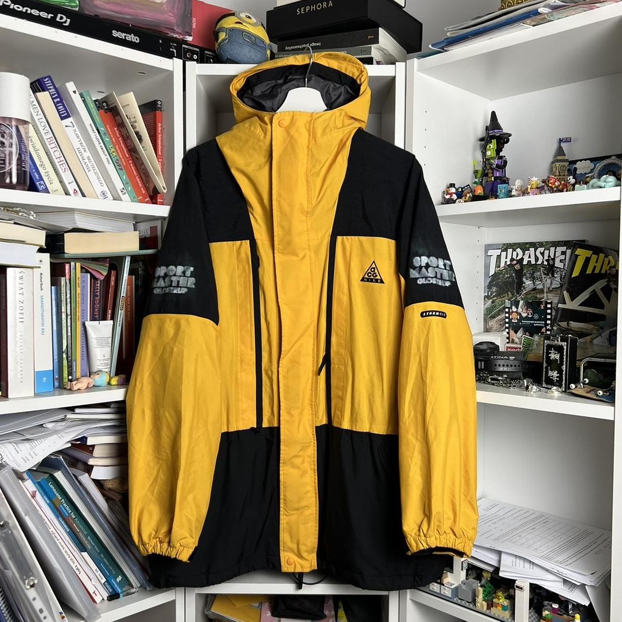 Vintage 90s Nike acg storm-fit raincoat shell...