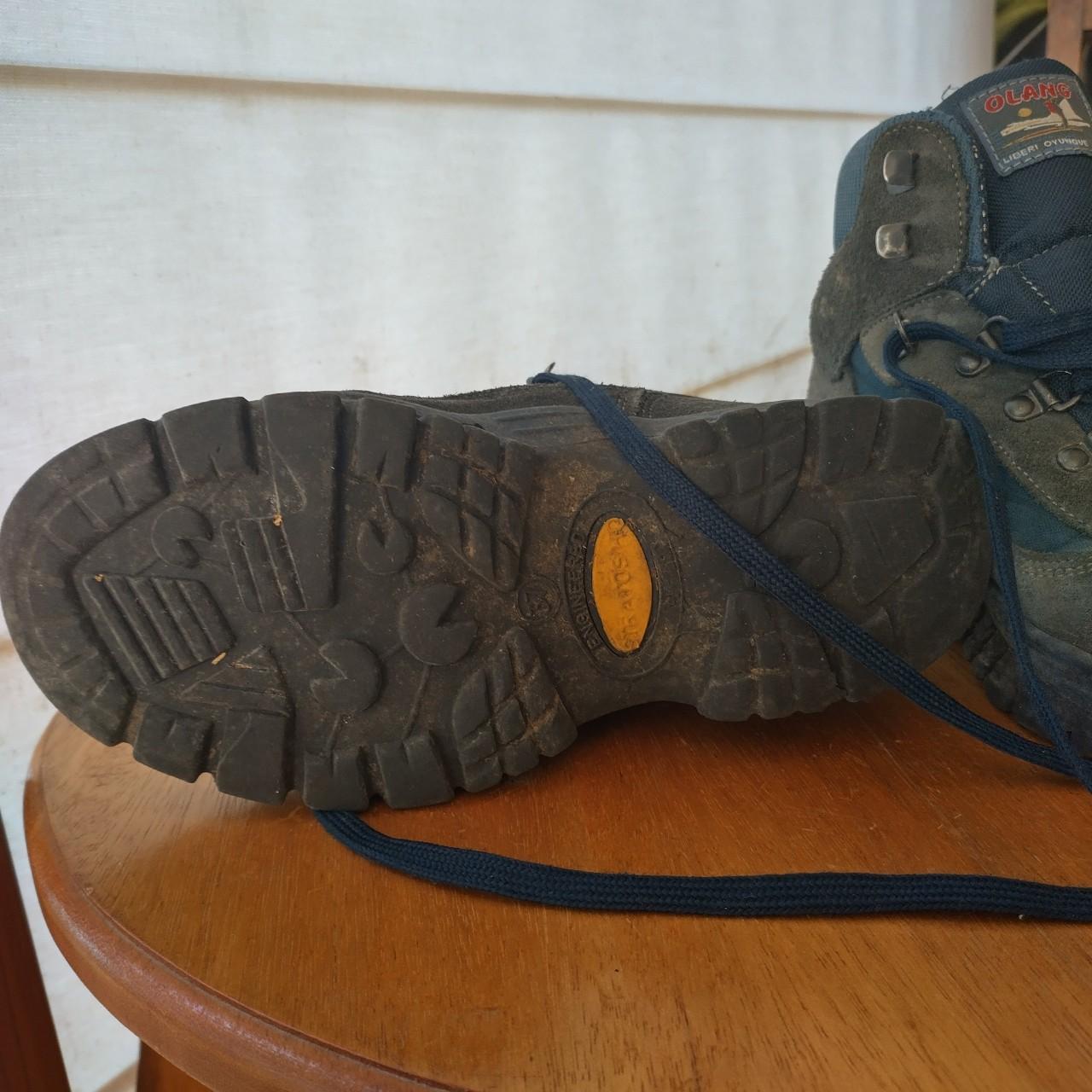 olang hiking boots