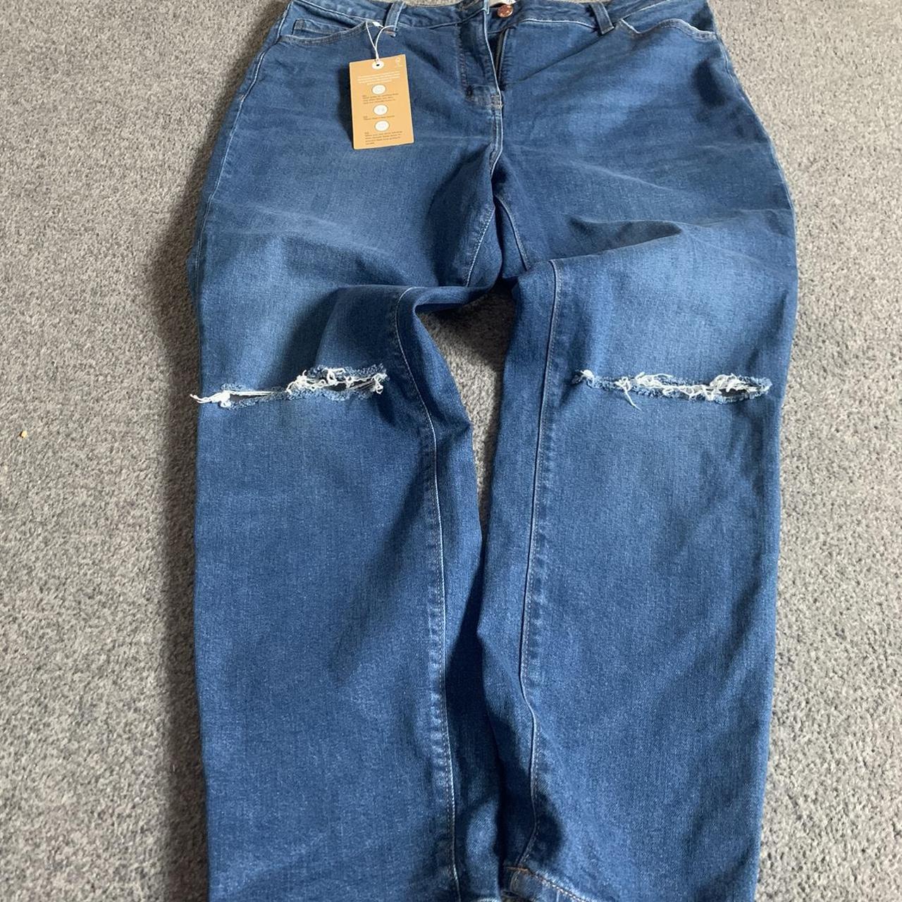BNWT Marks and Spencer Cigarette high rise jeans.... - Depop