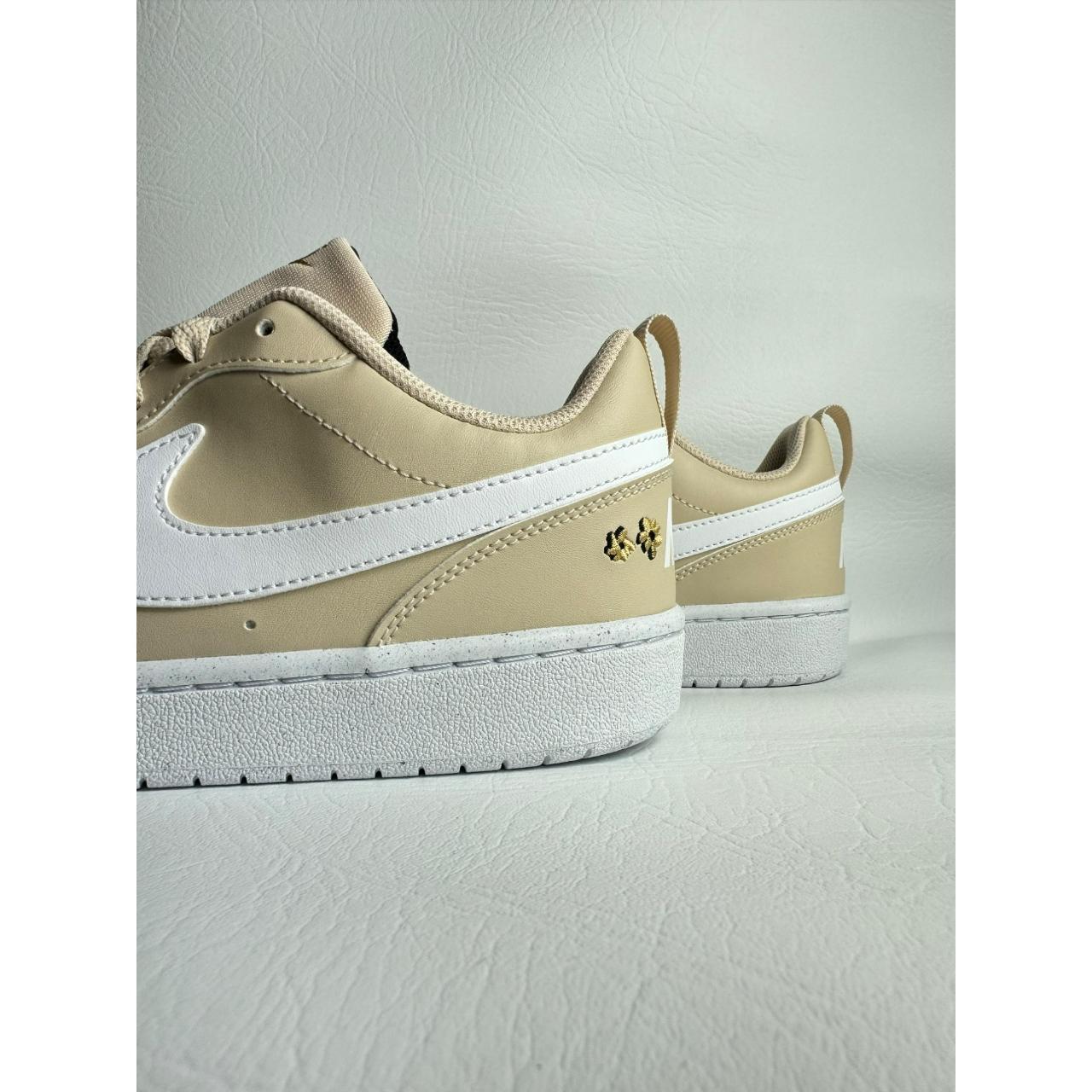 F6 - SIZE 7Y / 8.5 WOMEN'S NIKE COURT BOROUGH | Depop