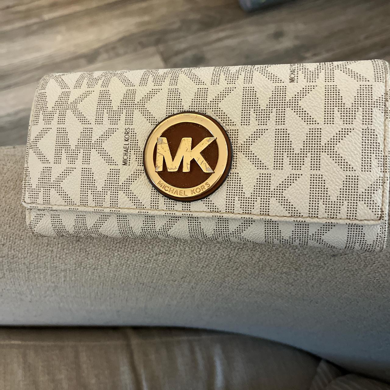 Michael Kors Authentic Wallet Minor scuffs on. Depop