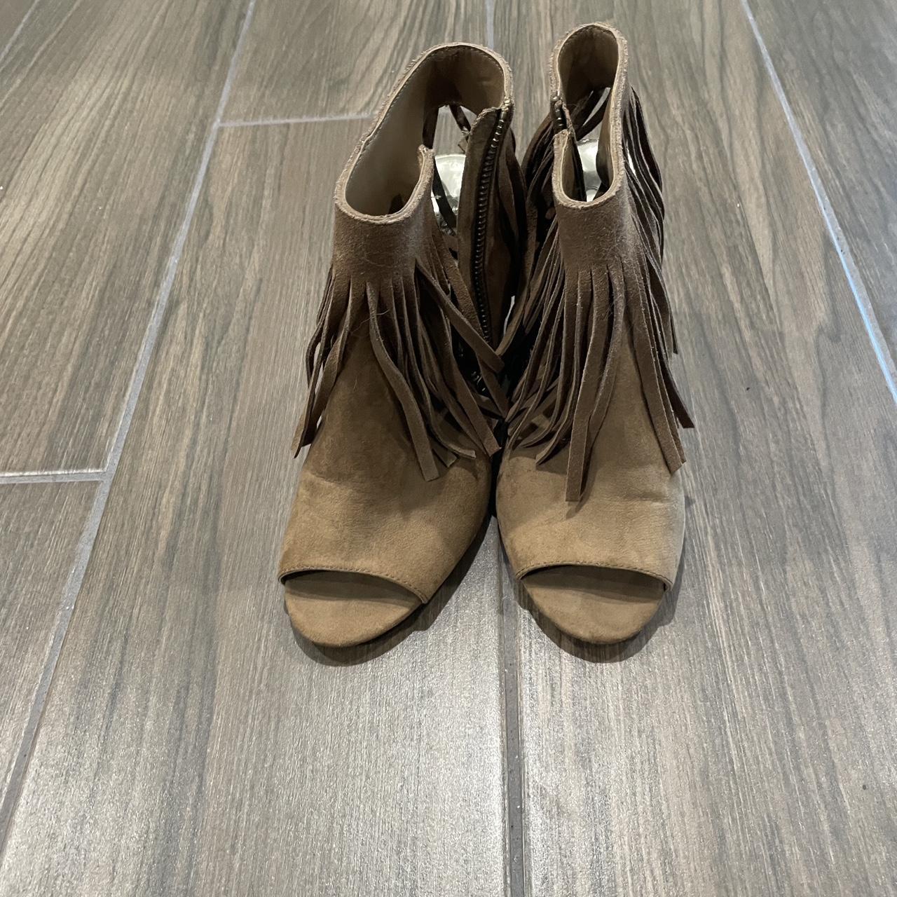 item listed by _fashionplug