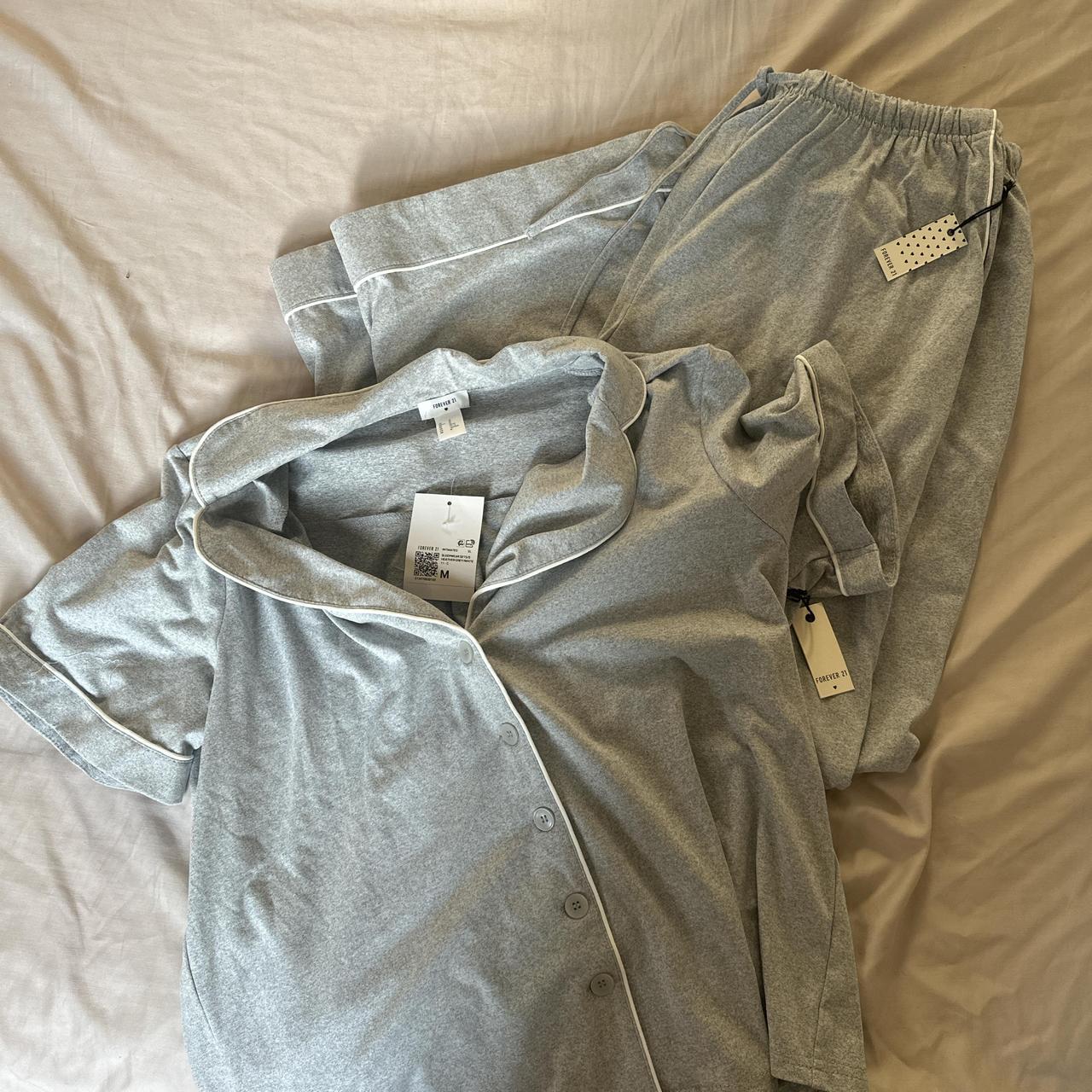 item listed by shichie