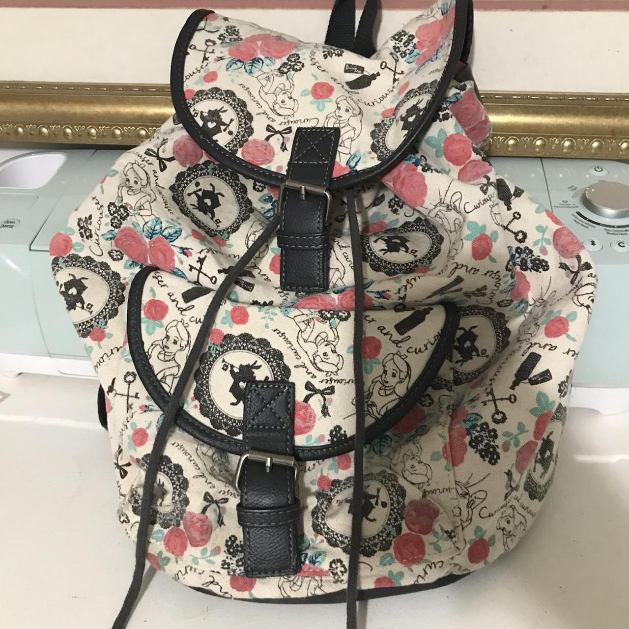 Loungefly 2024 Rare Alice wonderland tote