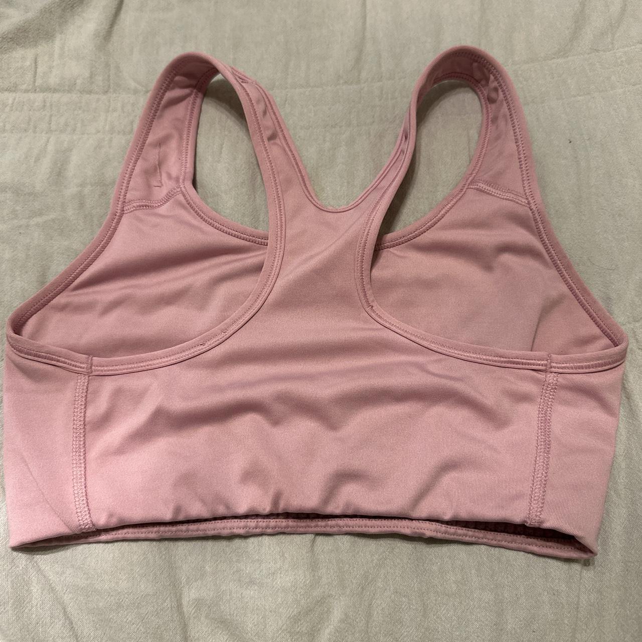 womens pink nike sports bra