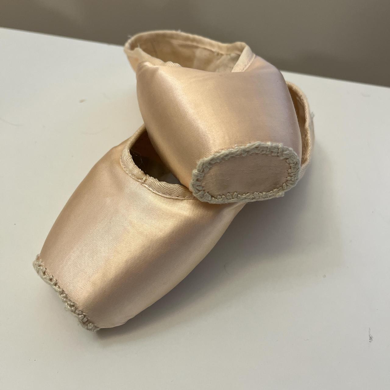 Ballet BLOCH pointe shoes 🩰 - Depop