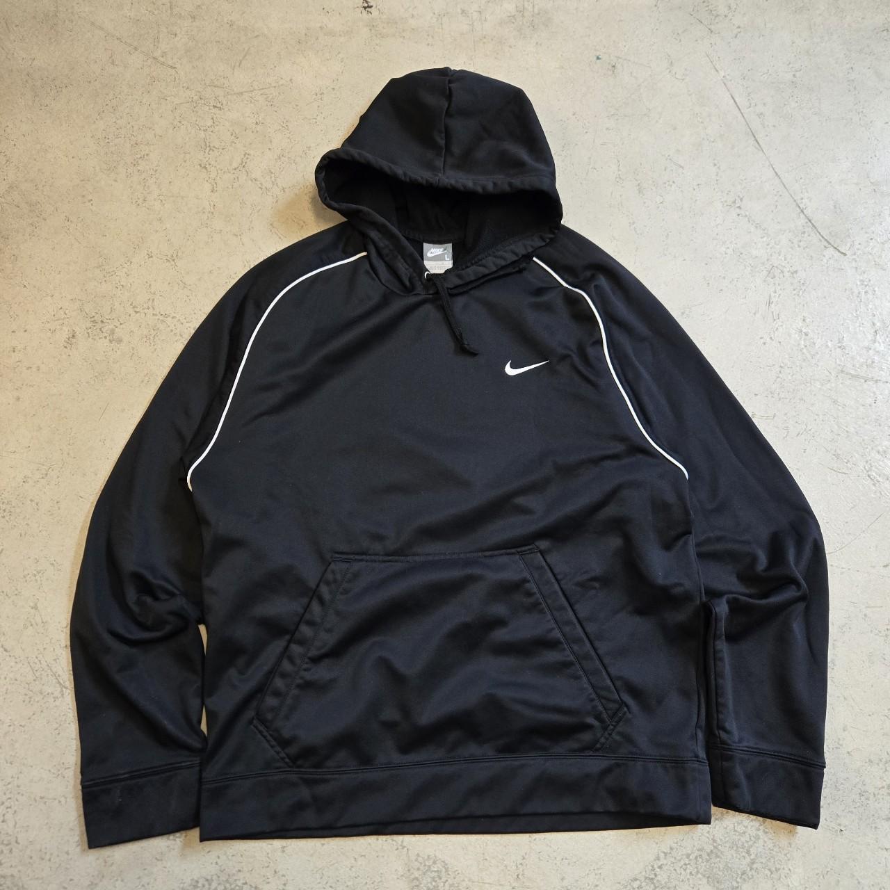 item listed by resell_benjamin