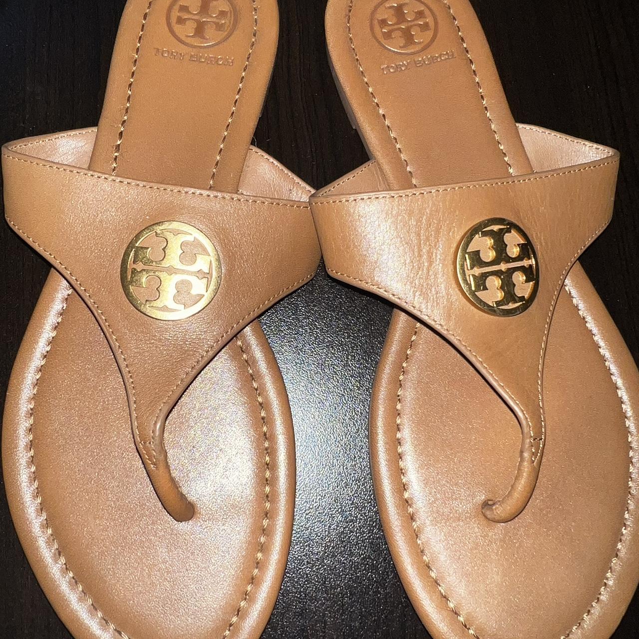 Tory Burch Size 7.5 Med. Camel Color. Leather Flats. Beautiful