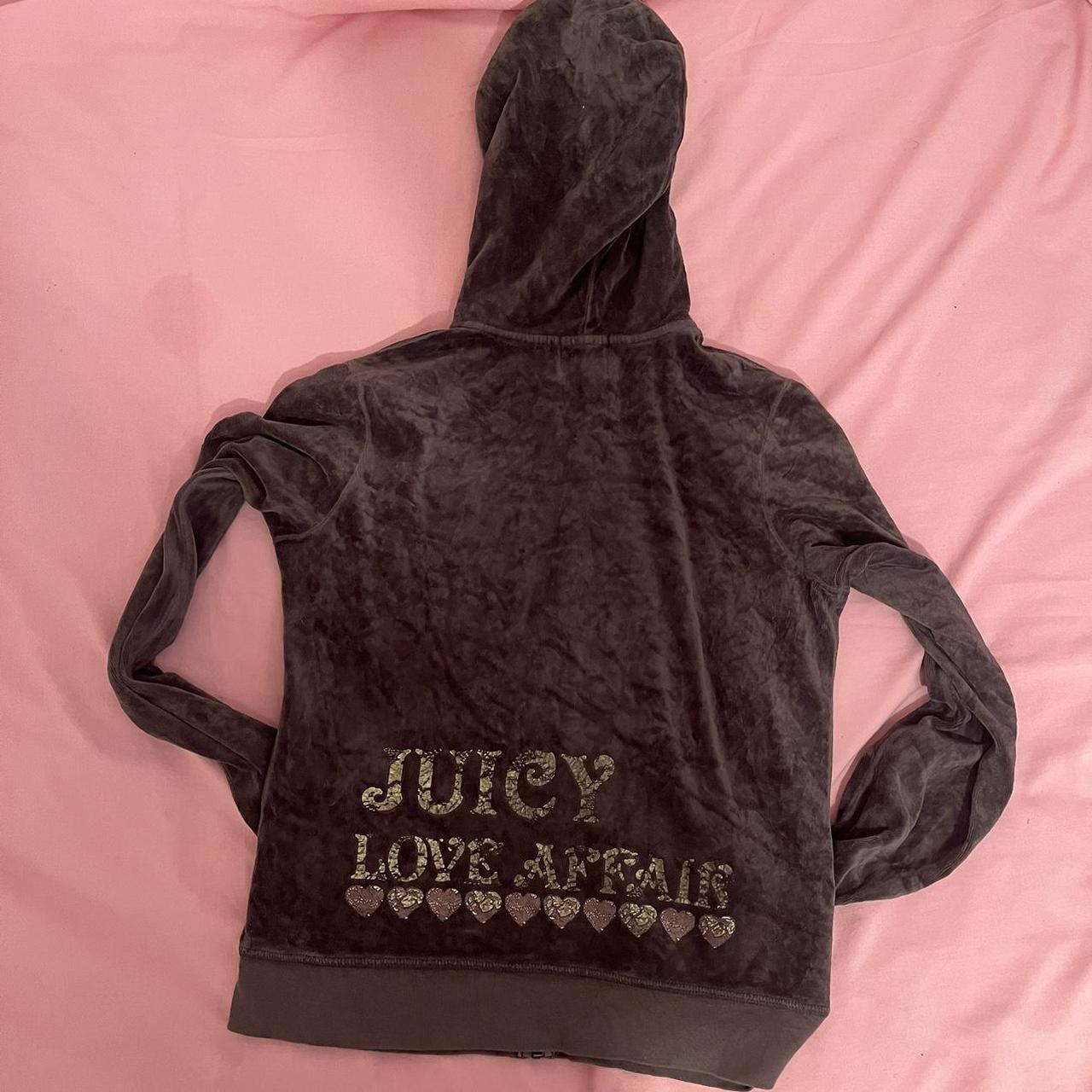 item listed by niyeoye06