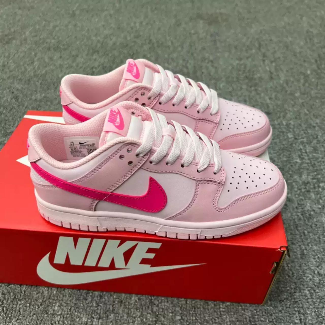 dusky pink nike trainers