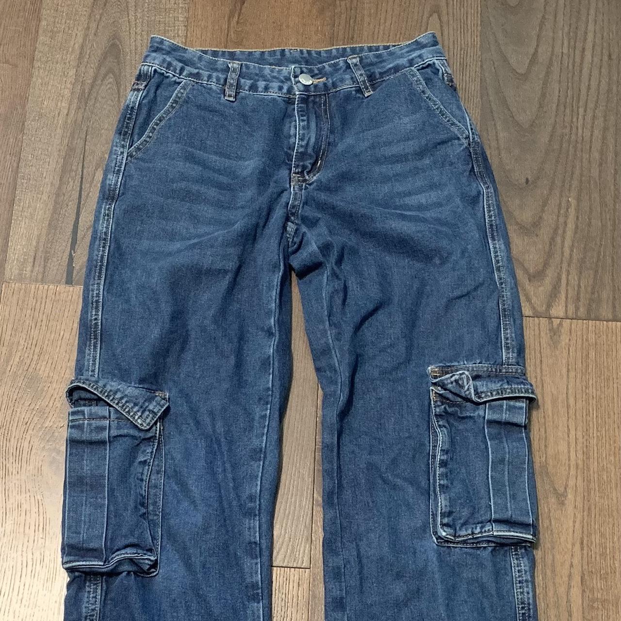 won’t let me show the bottom idk why. bought online,... - Depop