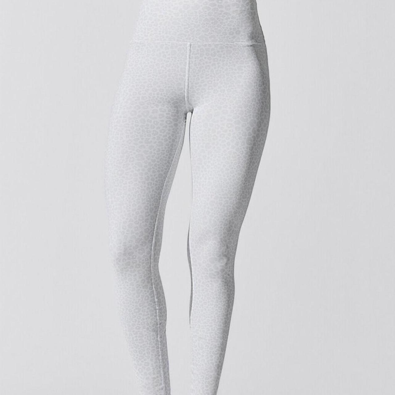 ALO High-Waist Vapor Legging White Leopard | Depop