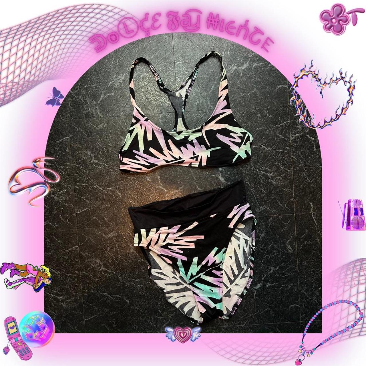 item listed by dolcefarnienteeeeeeee