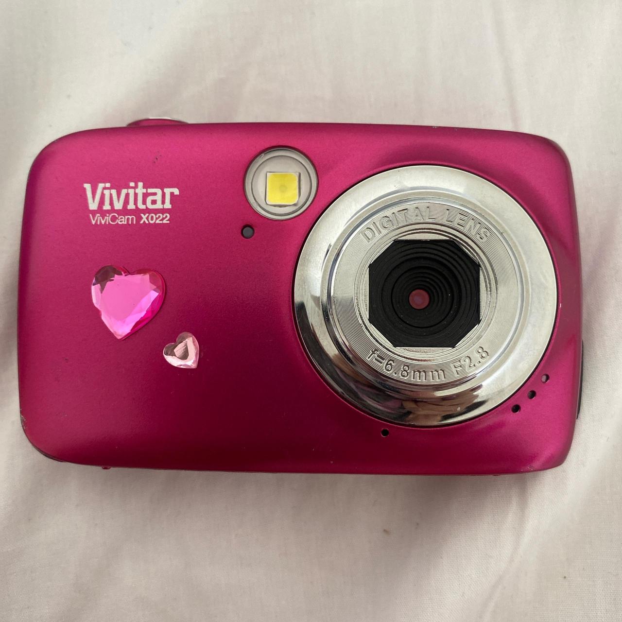 Pink vivitar digital camera perfectly working and depop