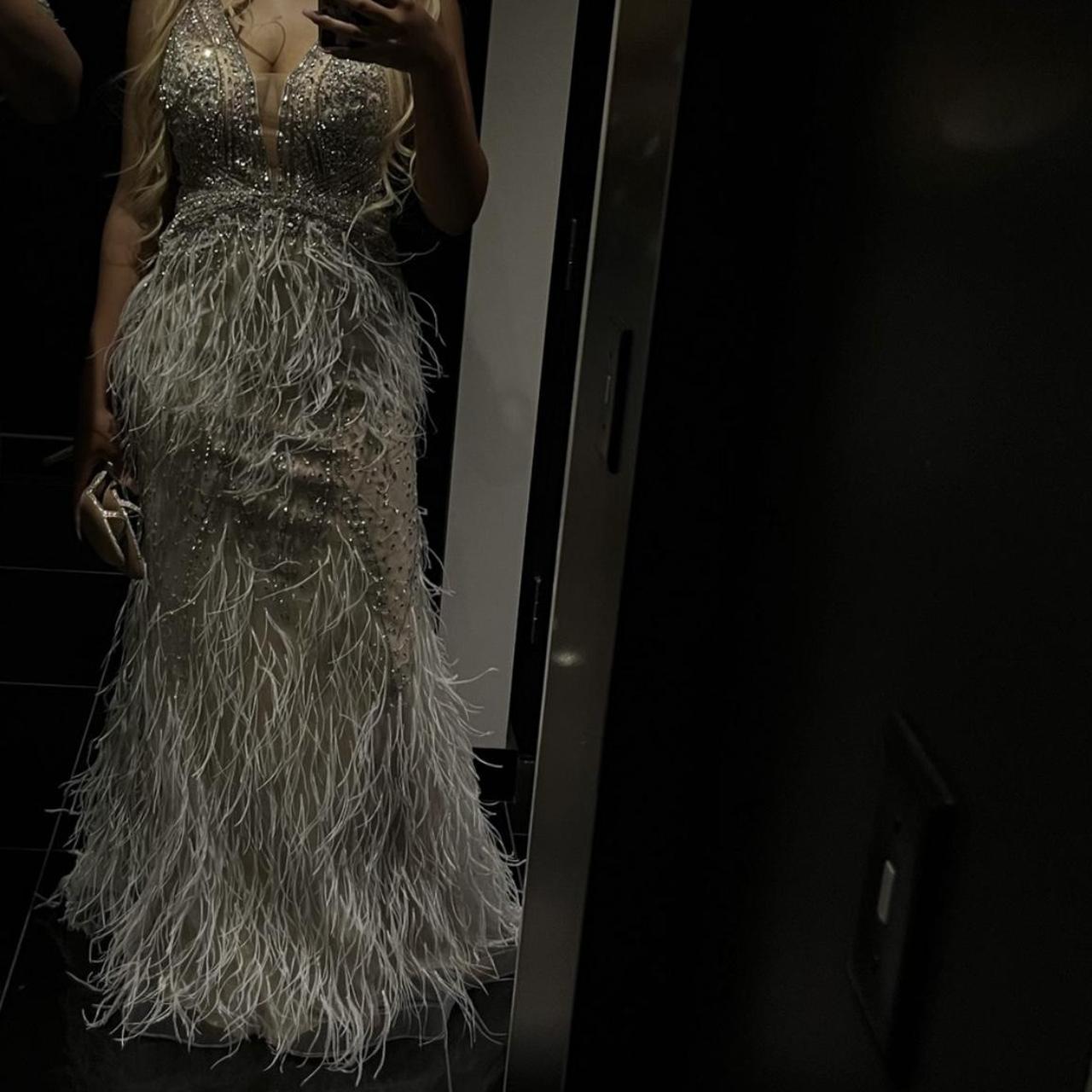 【特価】 Off 4 Size 03023 Jovani White Depop | Prom Feather Sheer スーツ・フォーマル・ドレス