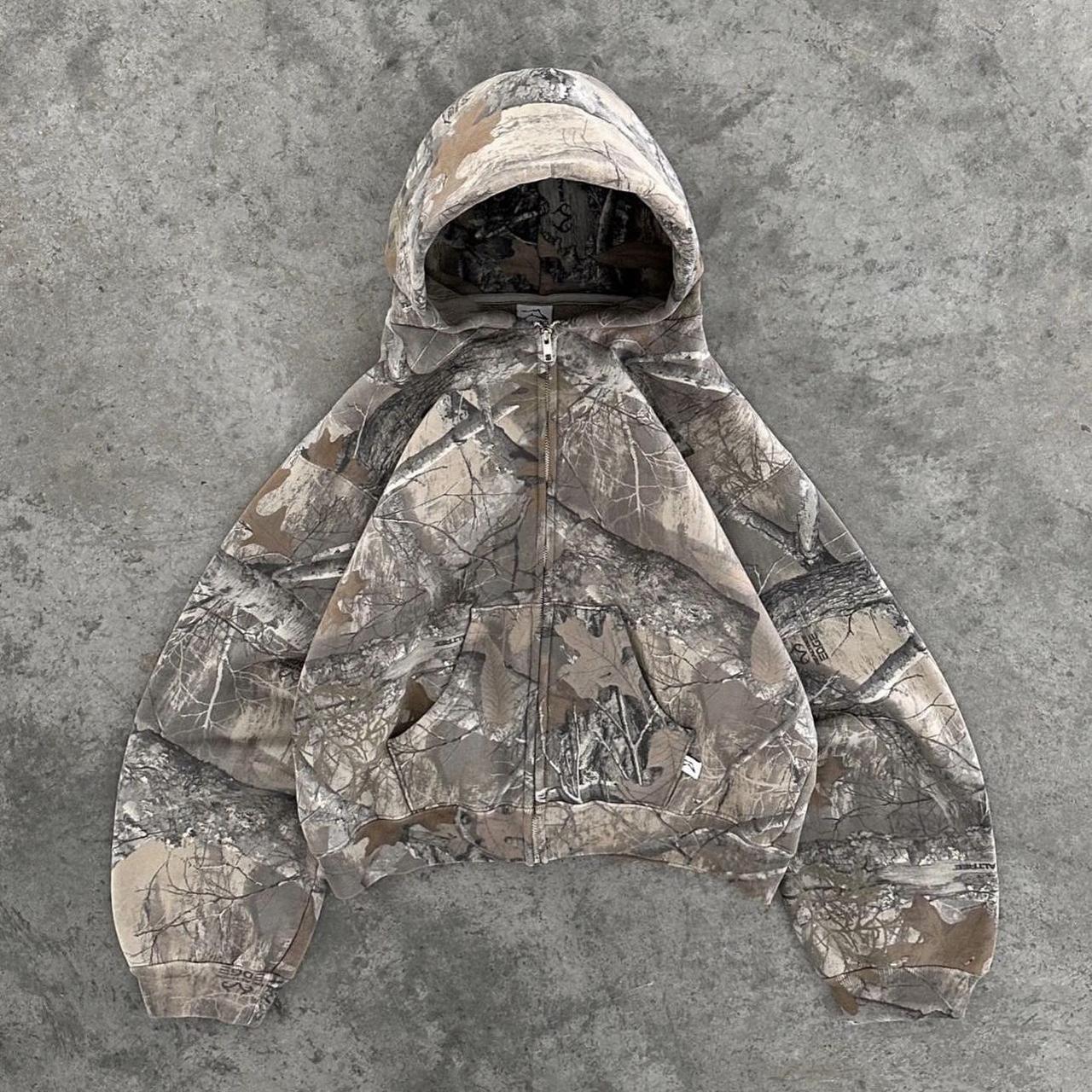 AKIMBO x REALTREE ZIP-UP HOODIE (CAMO) XL. NEVER | Depop