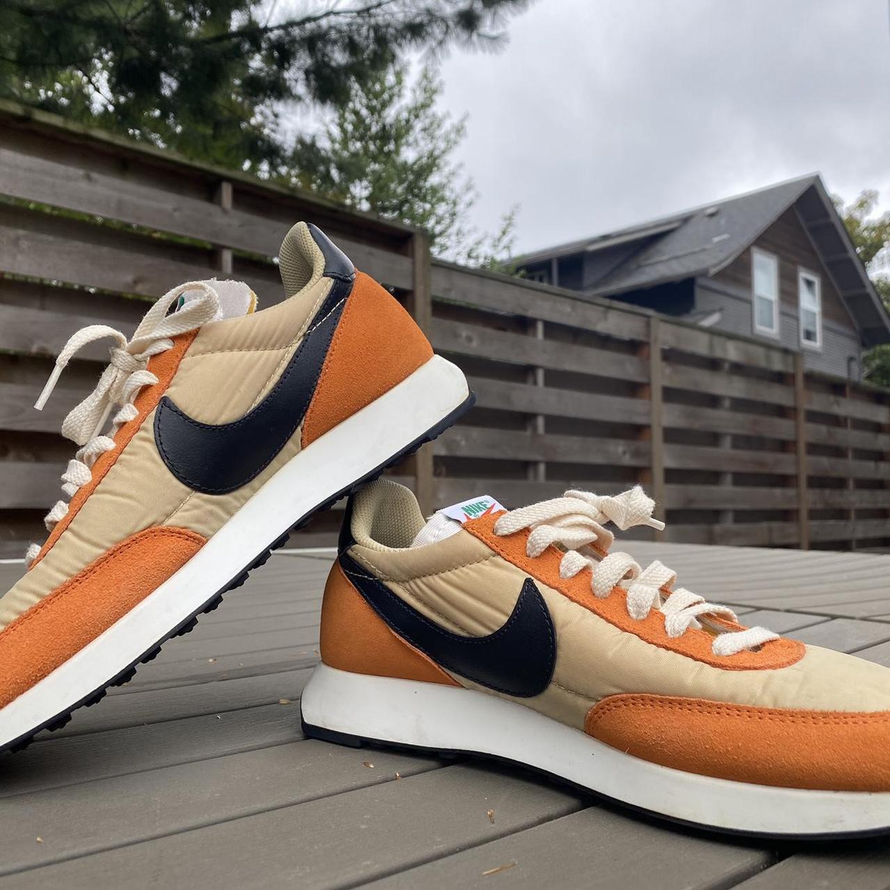 Tan and orange nike outlet