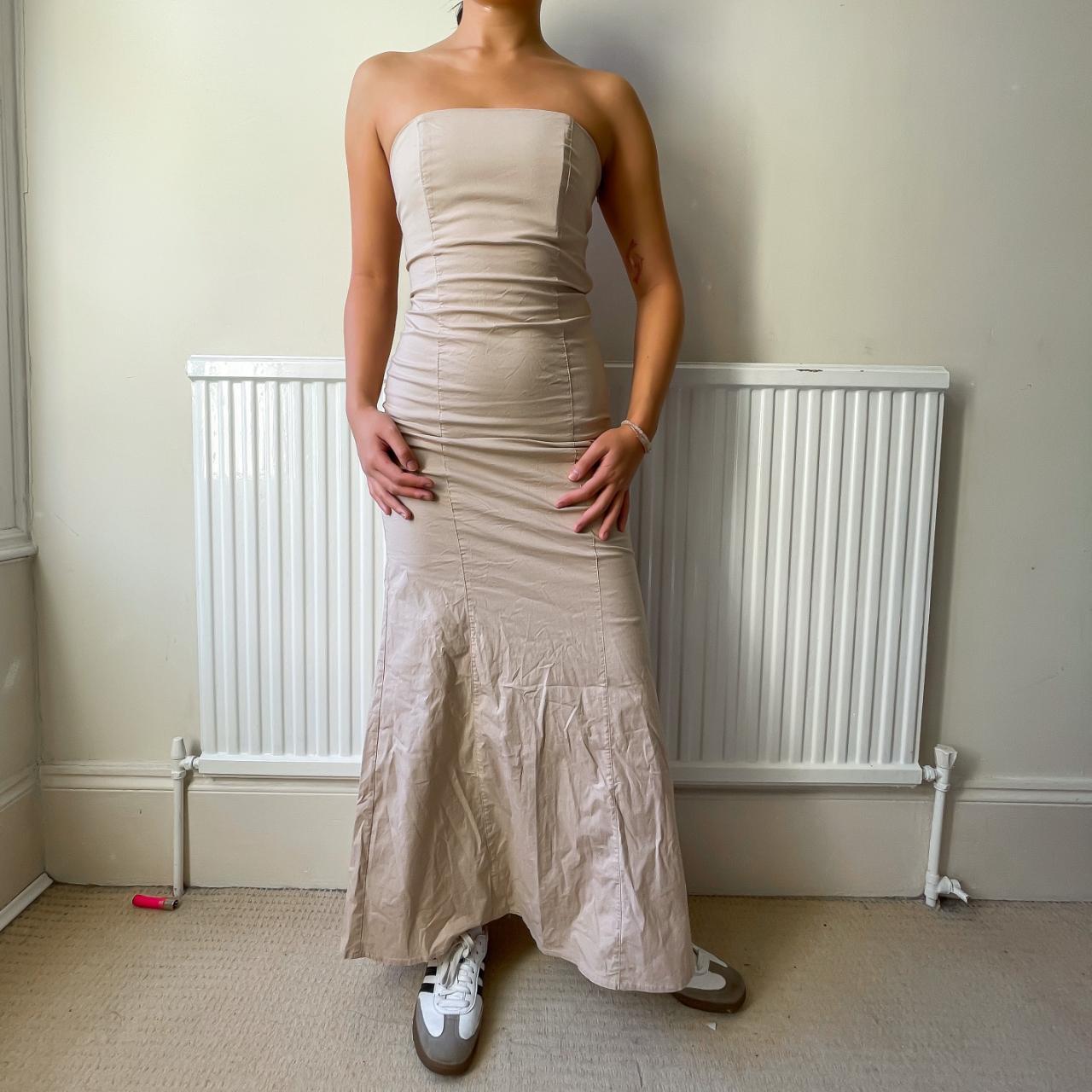 Vintage beige strapless maxi dress!• worn on 6-8... - Depop