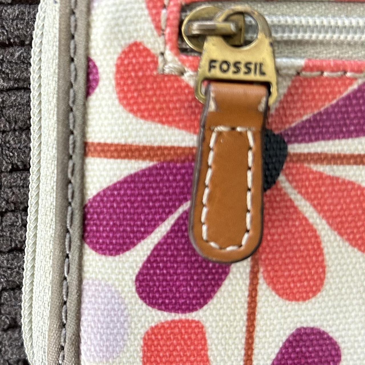 Fossil Women's Wallets - Multi – Get your vintage… - image 3