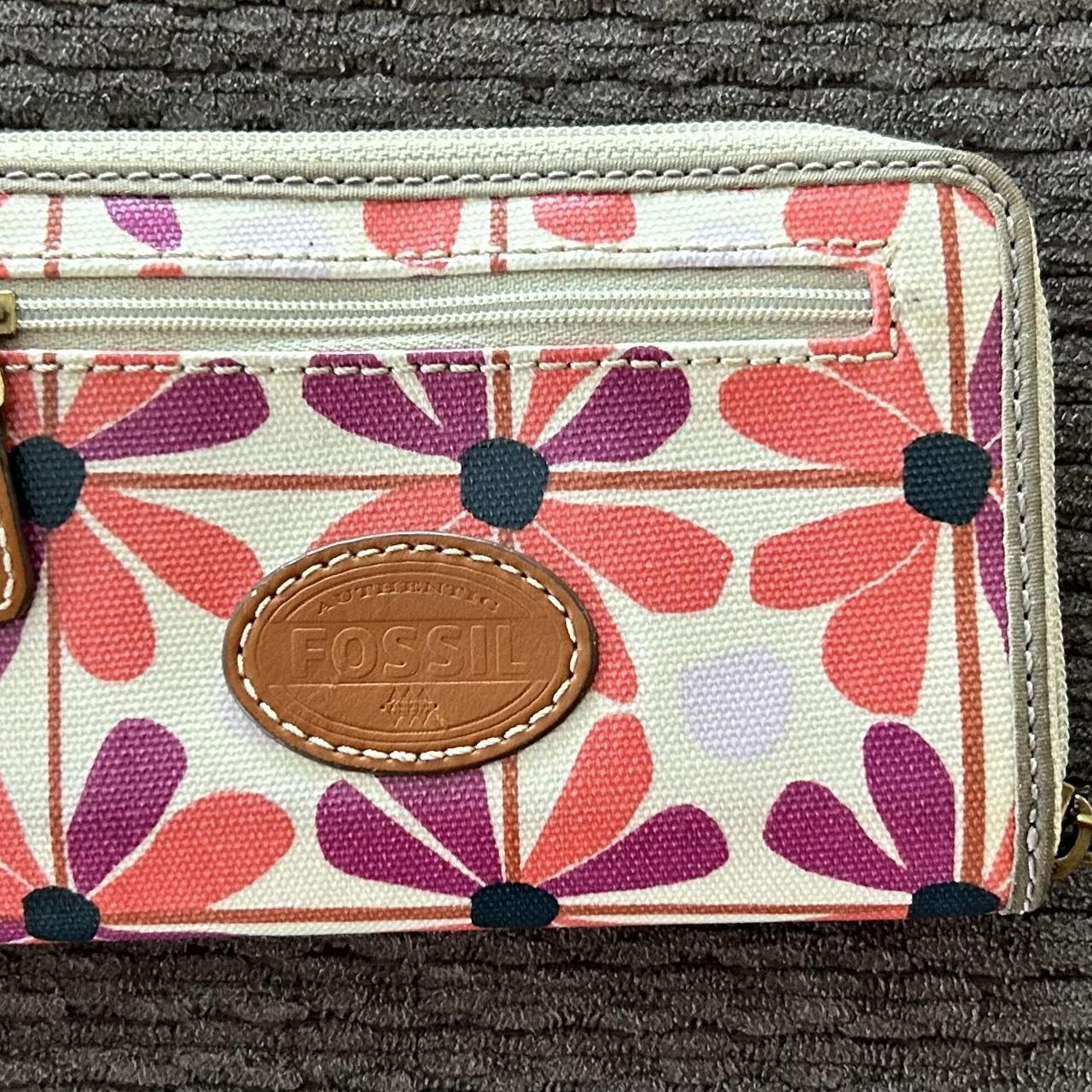 Fossil Women's Wallets - Multi – Get your vintage… - image 1