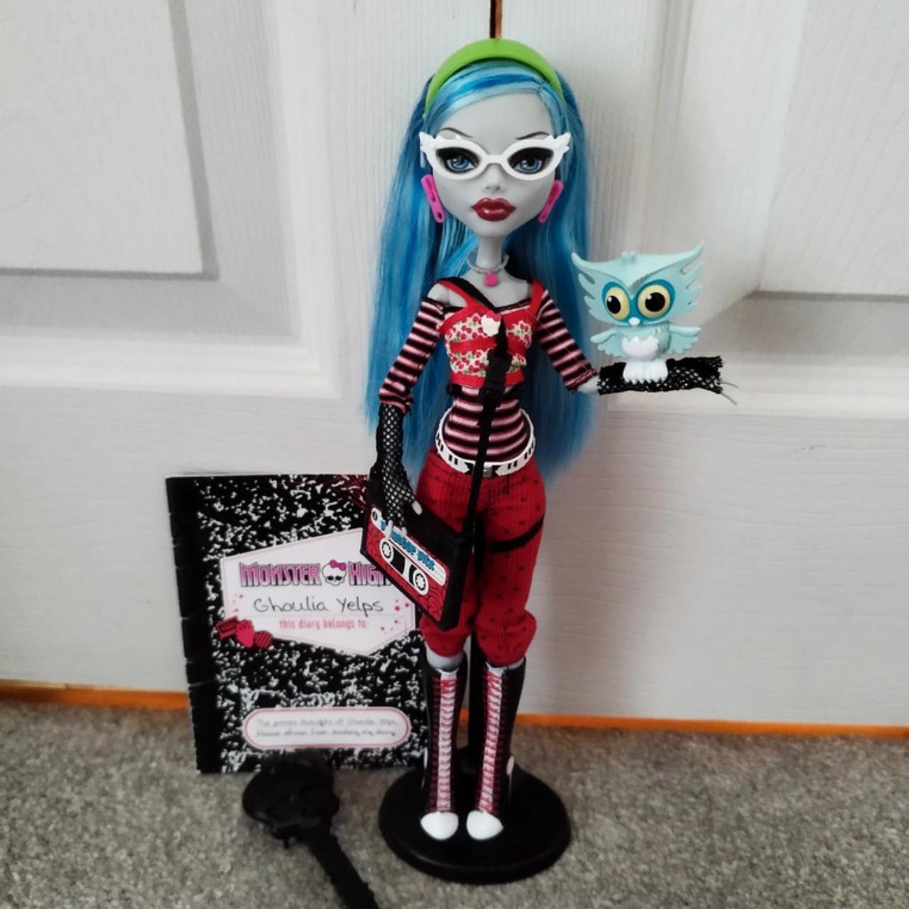 Monster High Doll Ghoulia Basic First Wave Elastic... Depop
