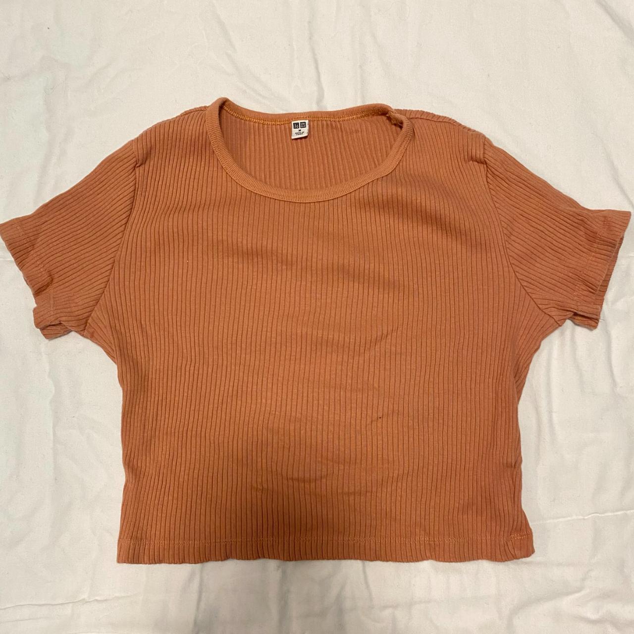 Cropped salmon pink ribbed baby tee from Uniqlo, Depop