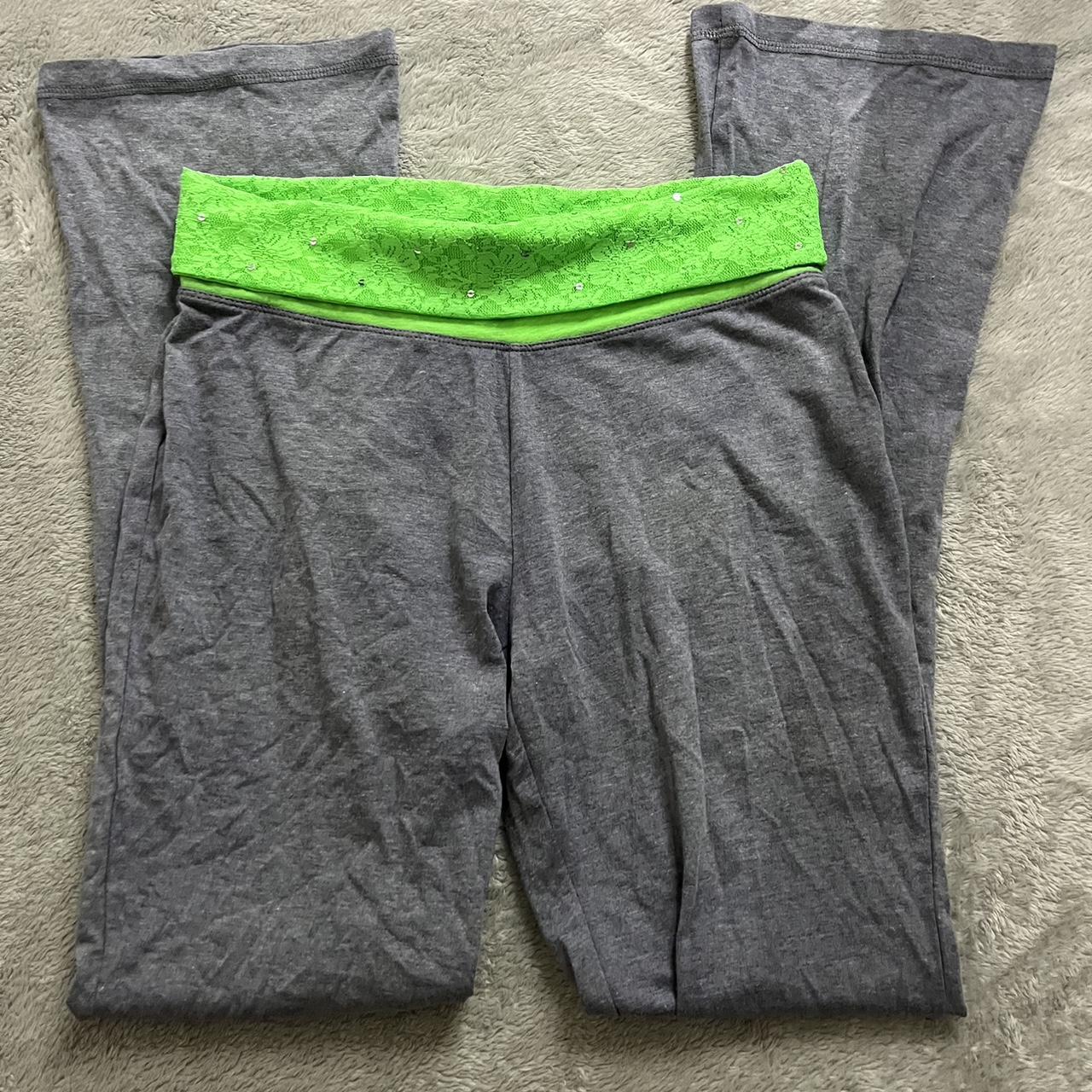 item listed by decayingbunny