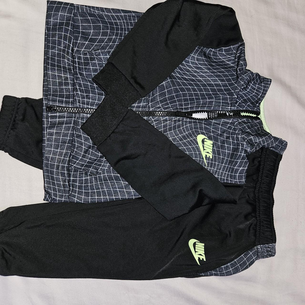 item listed by djgunpwdr