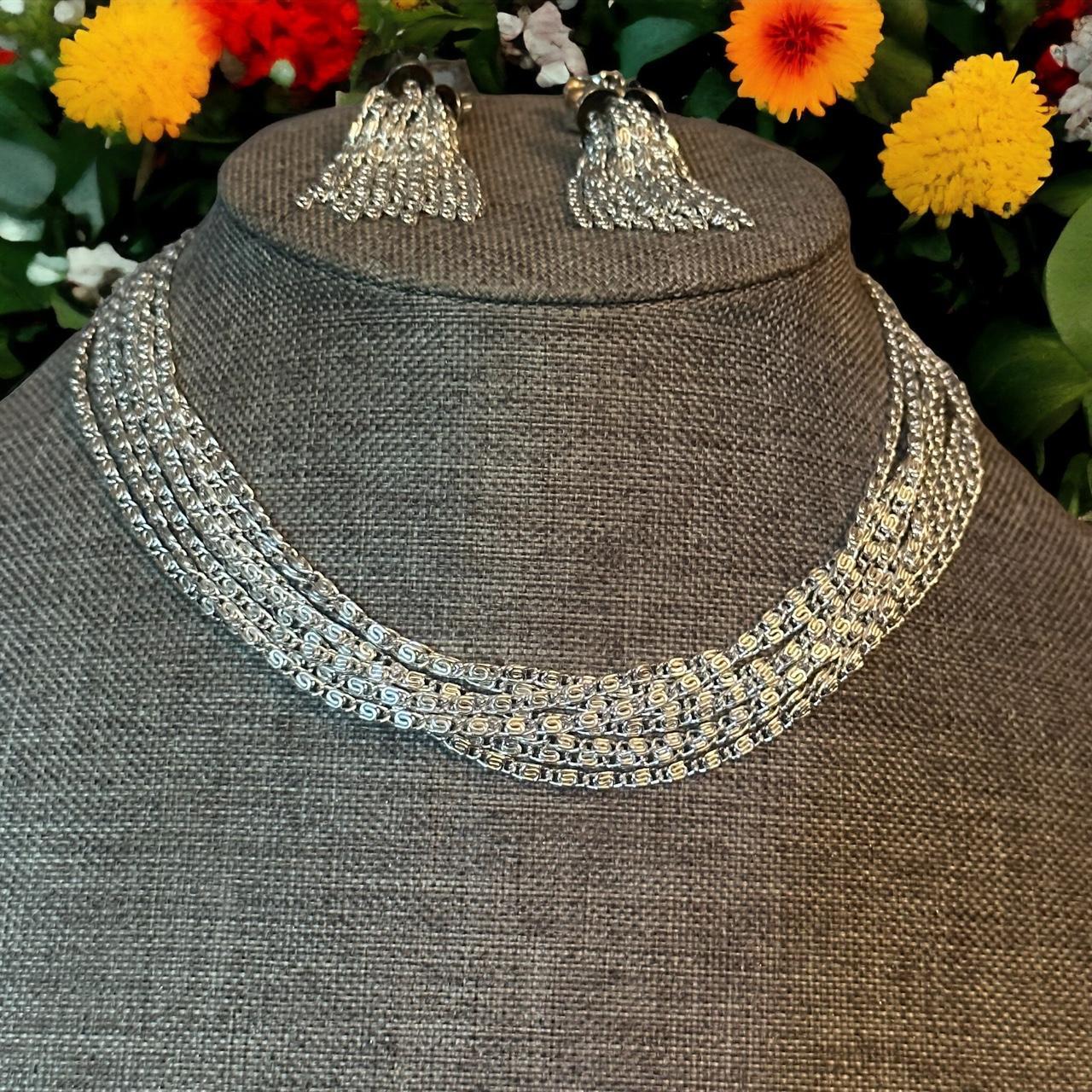 Sarah coventry silver on sale necklace