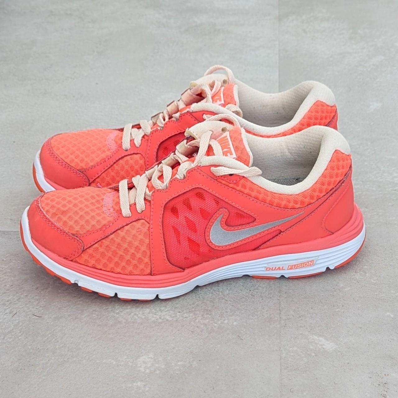 nike dual fusion orange