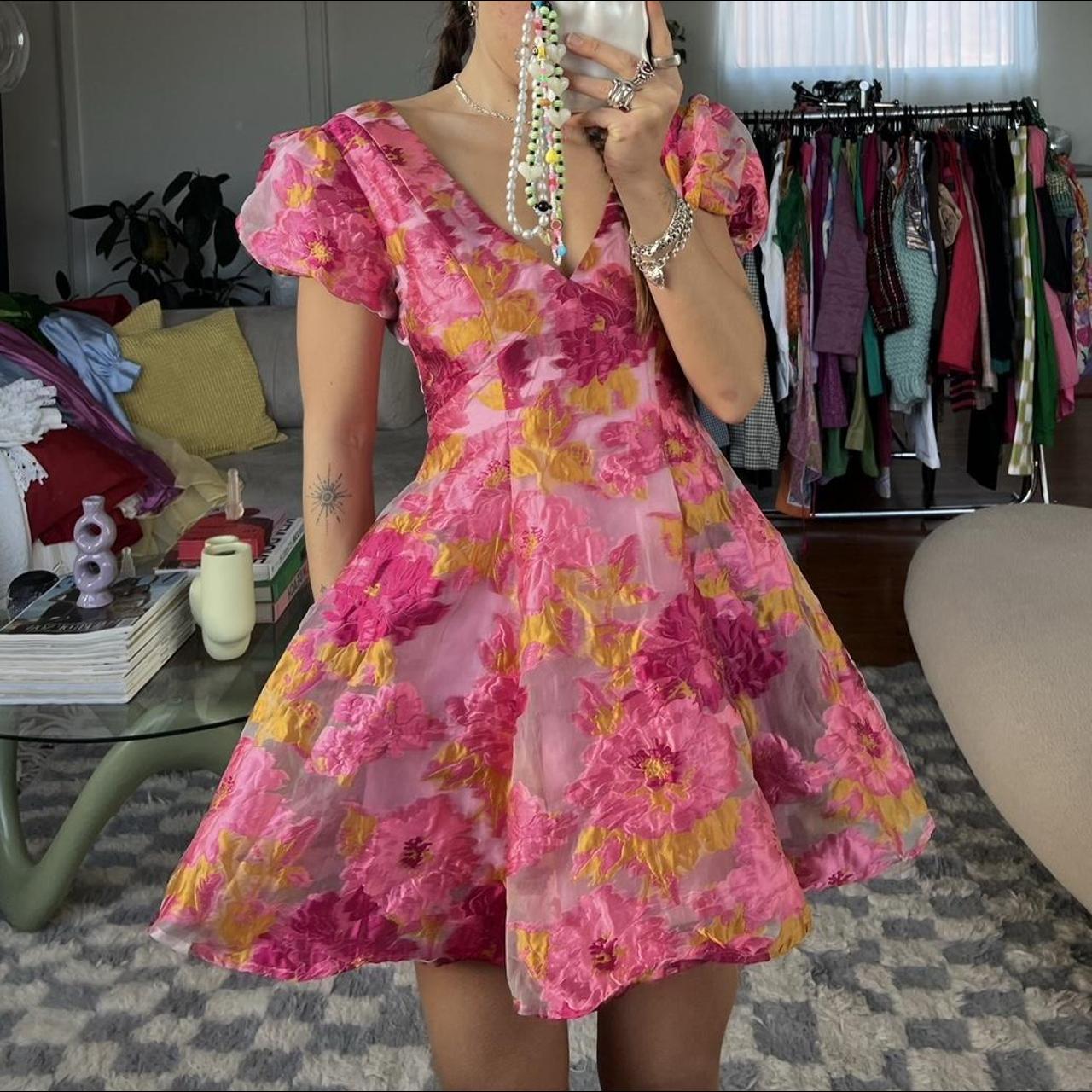 Romantic pink and orange mini dress with stiff Depop