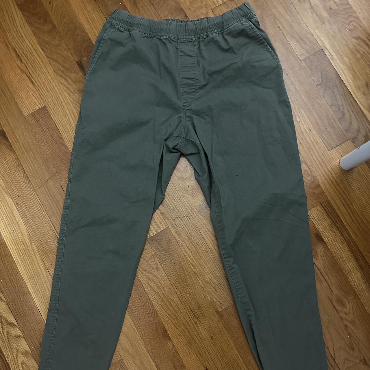 UNIQLO army green, ultra stretch active jogger - Depop