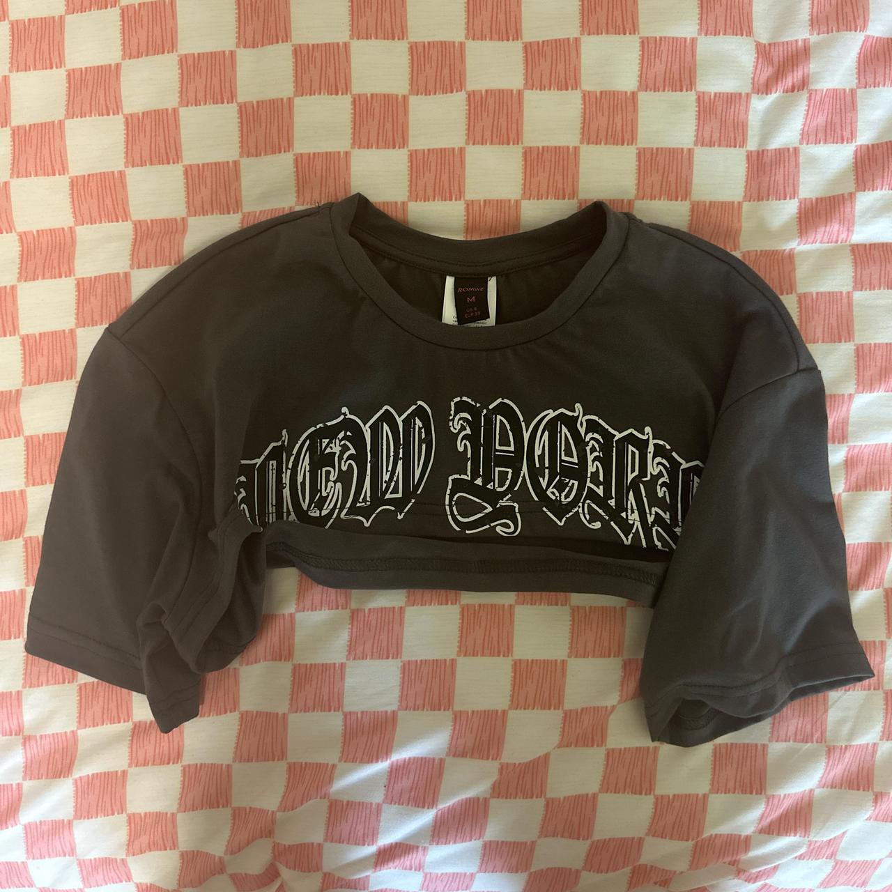 ☆Crop grunge tshirt ☆It falls just above the chest... - Depop