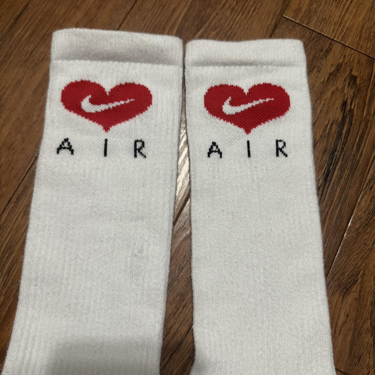 Nike heart socks online