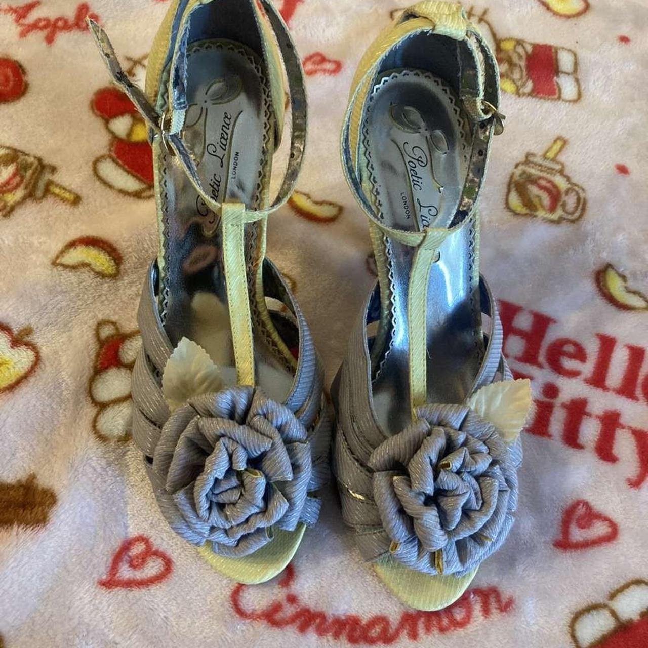 item listed by salysacloset