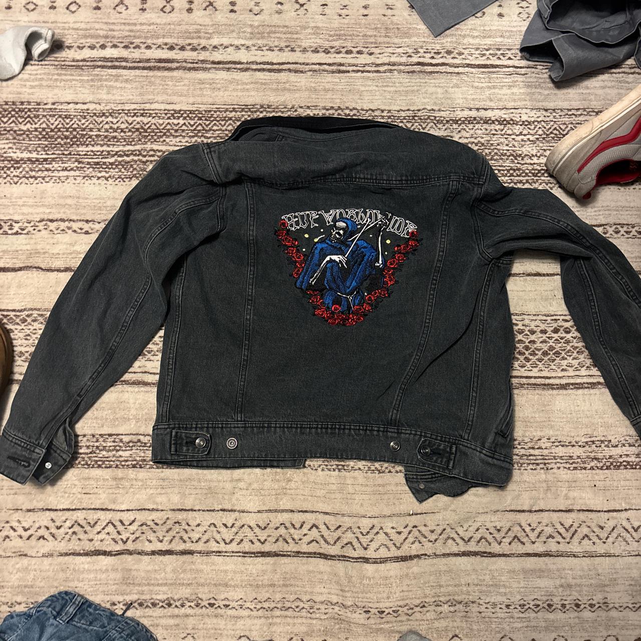 item listed by happyben