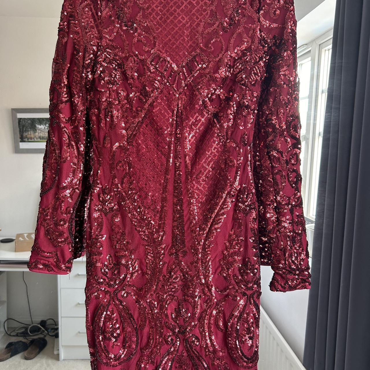 Burgundy dress quiz best sale