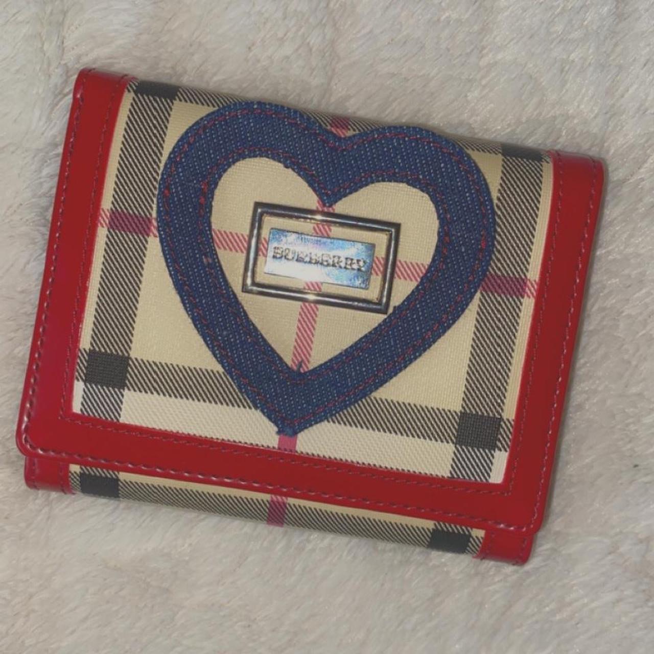 item listed by skyela_xx