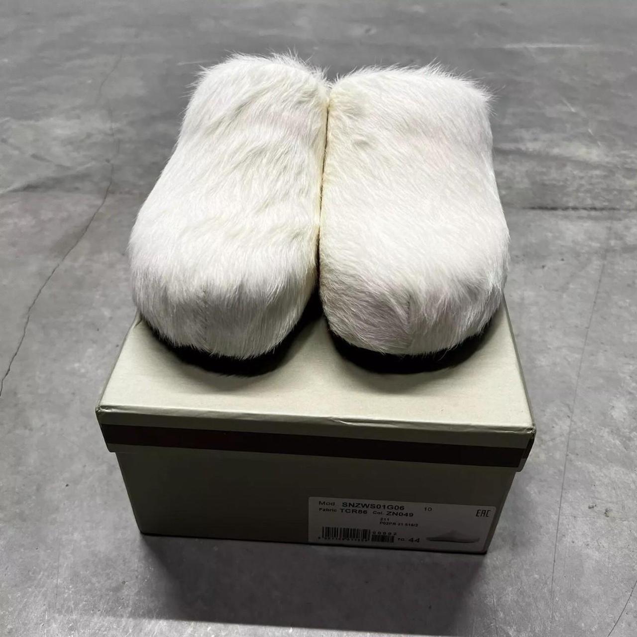 Have these lovely White Marni fur Slides, they super... - Depop