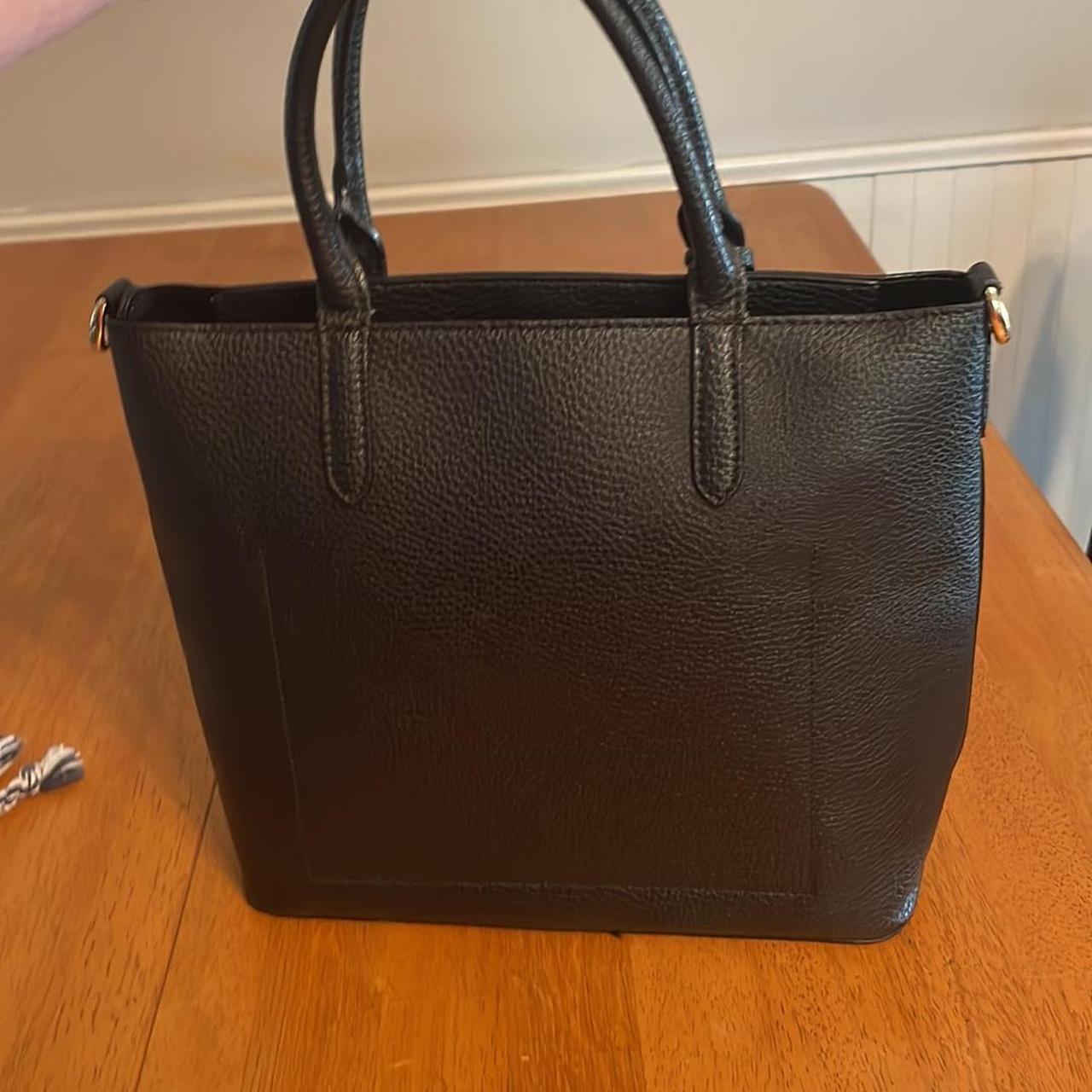 Lauren Ralph Lauren Andover Tote bag Measures 10 x