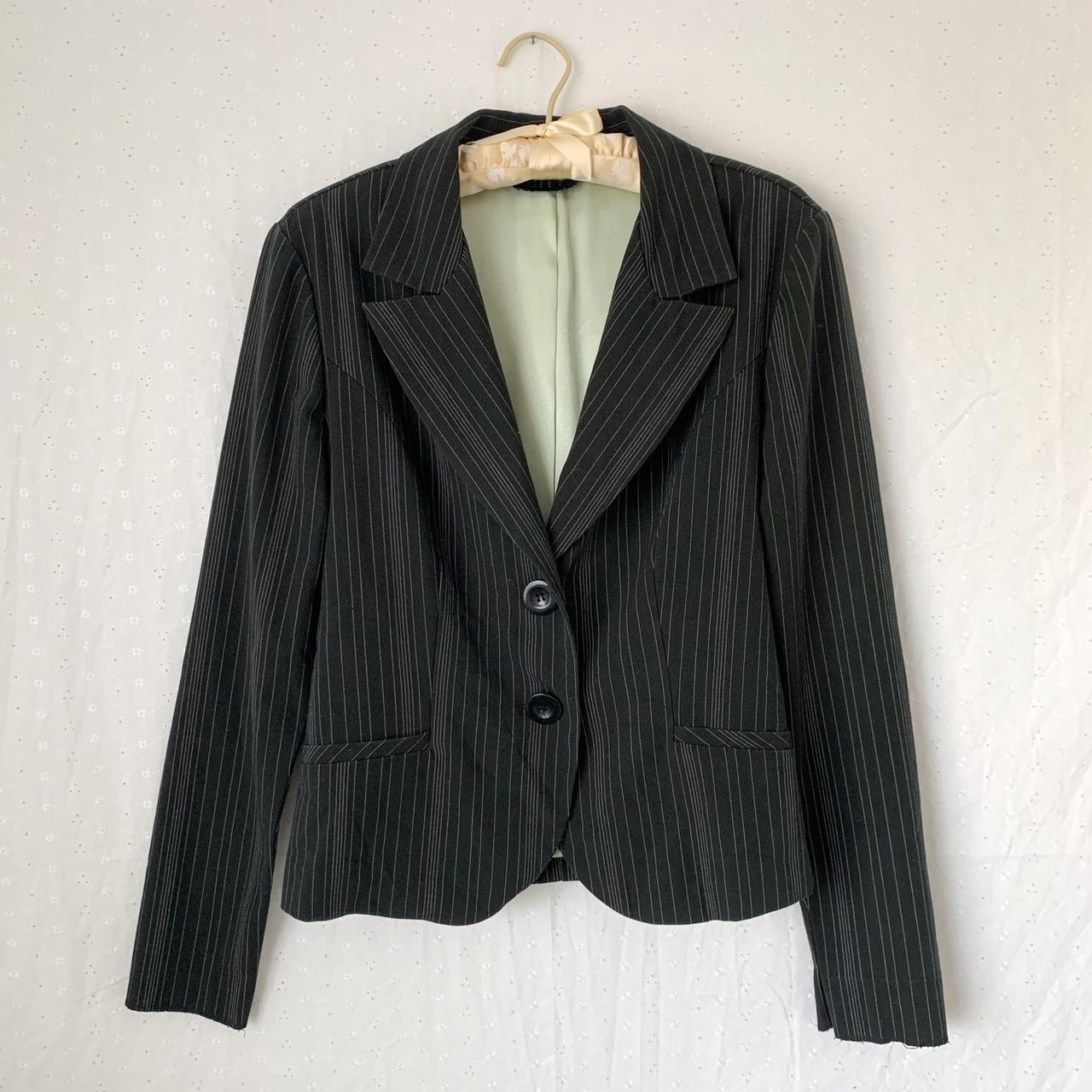 90s/Y2k black pinstripe suit set. 2Button blazer... Depop